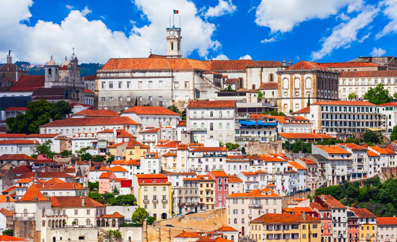 Dag 1 van Leistenen dorpen | 8-daagse wandelreis, natuurlijk bij Portucale.